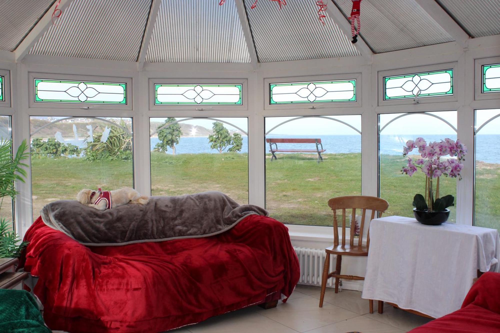 The Beach House Нюри Екстериор снимка
