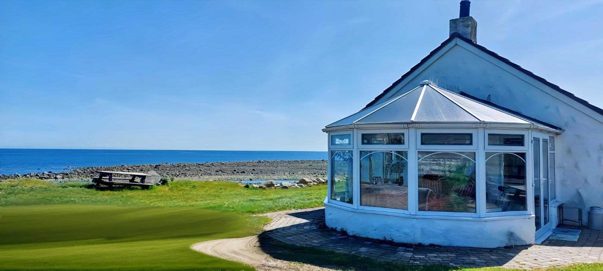 The Beach House Нюри Екстериор снимка